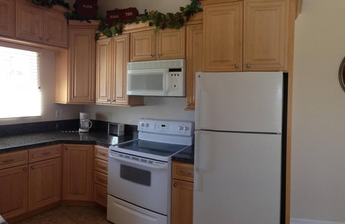 Fallbrook House | Be in your own gated property, International or out of State welcome