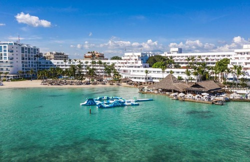 Boca Chica Hotel | Be Live Experience Hamaca Suites