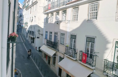 Santo Estevao Apartment | Be Local - 2 bedrooms in front of the Fado Museum in Alfama