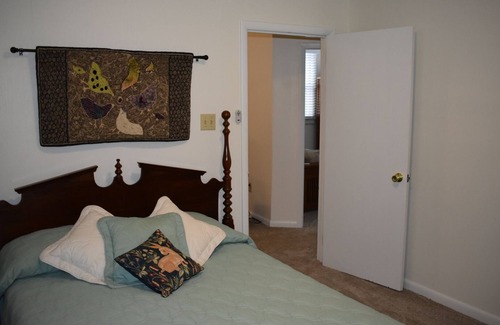 Galena Cottage | Be persuaded to experience this vintage cottage by the Sassa