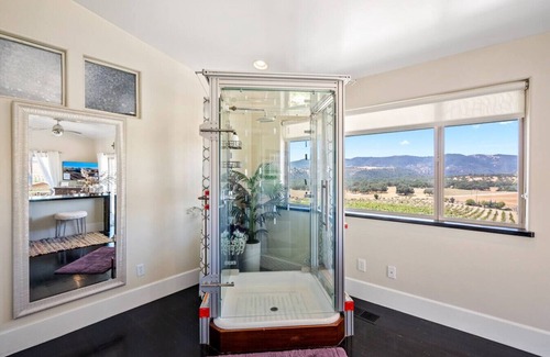 Paso Robles Condo | Be Suite Vineyard Retreat