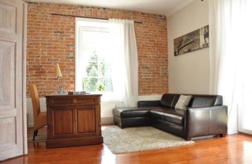Bialoleka Apartment | BE WELL 3-Rooms Apartment with Parking and Garden