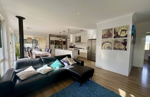 West Busselton House | Be Wowed By Bayou: Your Ultimate Escape