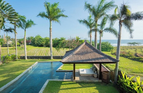 East Selemadeg Villa | Beachside Luxury in Tabanan!