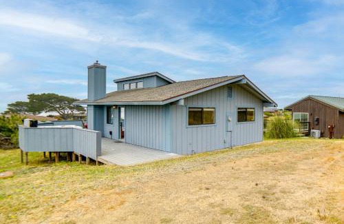 Manchester House | Beach Access and Hot Tub Coastal Gem in Manchester