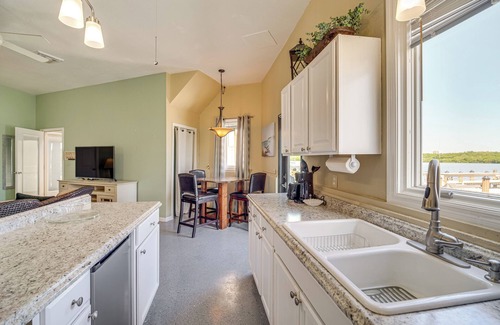 Nettles Island House | Beach Access & Resort Amenities: Jensen Beach Home