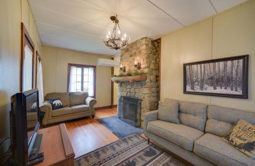 Speculator House | Beach and Kayaks Waterfront Cabin on Lake Pleasant!