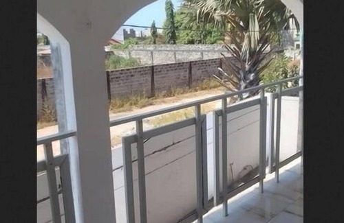 Kerr Serign Villa | BEACH AND POOL! Enjoy life in Gambia