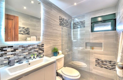 Bavaro Apartment | Beach Apartment 10mbps internet and Smart TVs