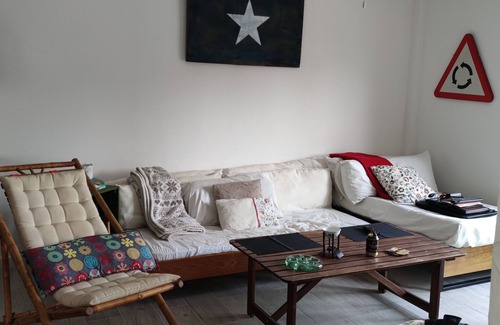 Algeciras Condo | Beach apartment in Urb. Private