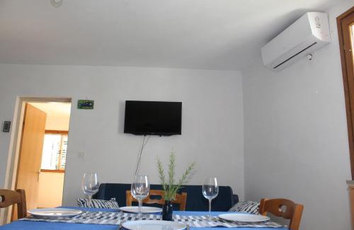 Lumbarda Apartment | Beach Apartment Jakobus