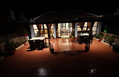 Fort Kochi Apartment | Beach Apartment Sleeps 6 (3 Bedrooms)