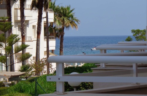 Denia Apartment | Beach apartment with sea views in gated community with swimming pool