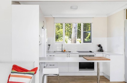 Narrawallee House | Beach Bangalow in Narrawallee