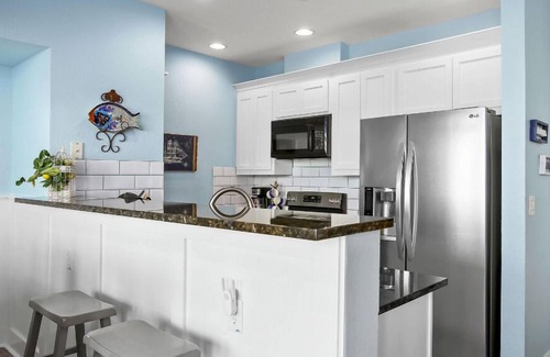Red Fish Cove Resort | Beach Bayby! Townhouse in Popular Pointe West. Resort Pools, Lazy River!