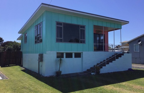 Bowentown House | Beach Belle, 1960’s Bach