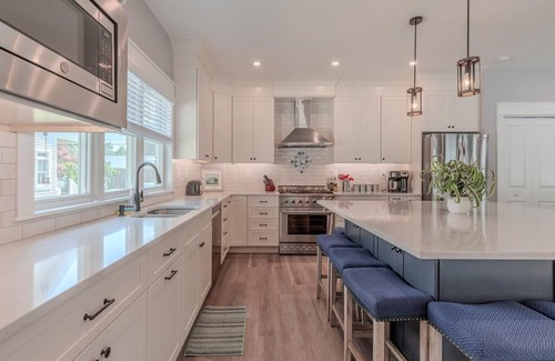Town Bank House | Beach Block Brand New 4 Bed/3 Bath Home with Pool