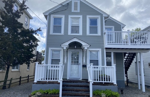 Ortley Beach Apartment | Beach Block, Renovated 2 bdrm, sleep 6, 2nd Flr unit Parking and 4 beach badges