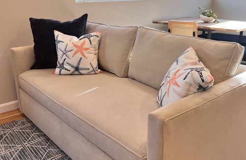 Old Orchard Beach Condo | Beach Bunker Minute Walk To Beach and Pier at Old Orchard Family-Friendly Cozy