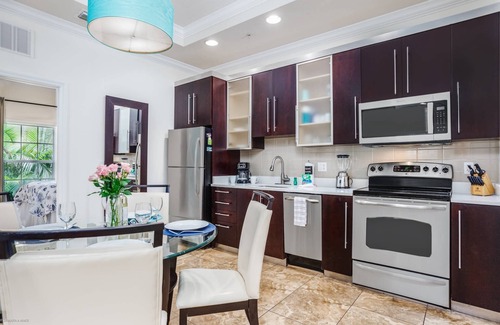 Siesta Key Condo | Beach Club at Siesta Key Poolside D