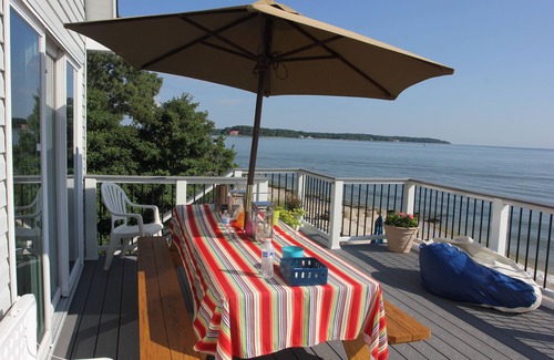 Point Lookout House | Beach Cottage With A Spectacular View ~ Your Own Private Beach ~ Includes Kayaks