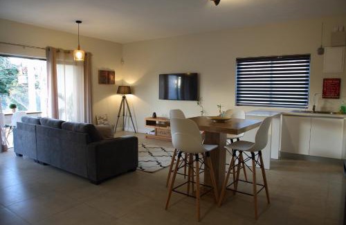 Pereybere Apartment | Beach Cove 4