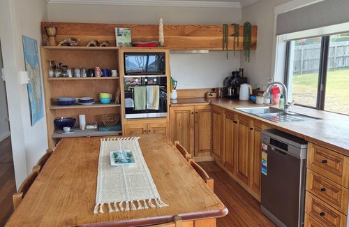Bridport House | Beach Daze - more than a beach house! Your pet-friendly home away from home!
