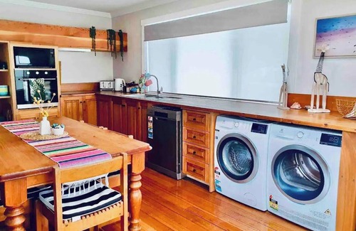 Bridport House | Beach Daze - more than a beach house! Your pet-friendly home away from home!