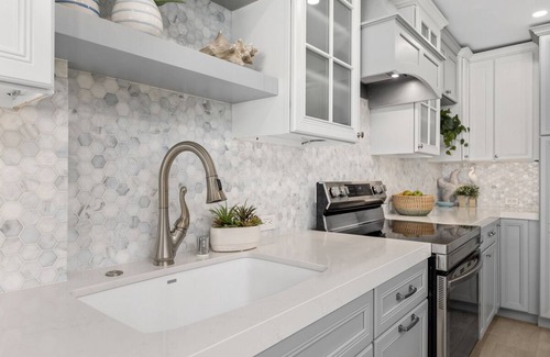 Carlsbad House | BEACH FACING! Large 3BR - 180 panoramic ocean views, steps to sand and Village!