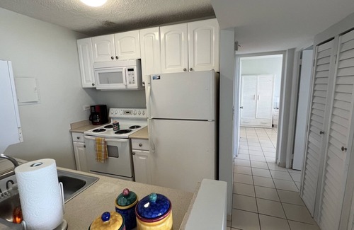 Carolina Condo | Beach Front 2 bed 2bath condo in Isla Verde.