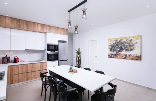 Lygaria Apartment | Beach front apartment with swimming pool ideal for families