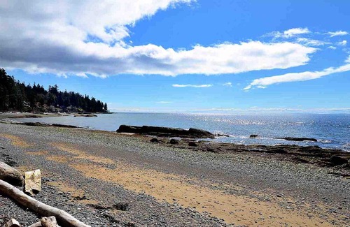 Roberts Creek House | Beach Front Cottage Floor , chic and perfect for a family of four
