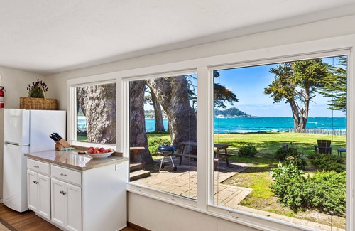 Carmel Cottage | Beach Front Cottages with Stunning Views Abalone Cottage