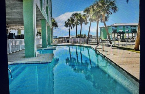 Fort Morgan Condo | Beach front gated 2-bedroom condo on Fort Morgan Rd in beautiful Gulf Shores, AL