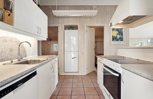 Mesinge House | Beach front home in Mesinge with WiFi