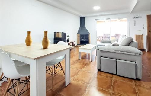 Playa de Almarda House | Beach Front Home In Sagunto With Wifi