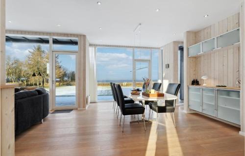 Spøttrup House | Beach Front Home In Spøttrup