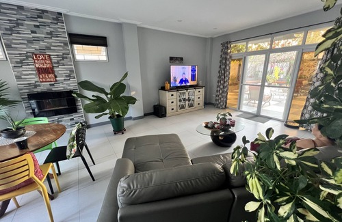 Candon Bed & Breakfast | Beach Front! If you’re looking at total privacy and relaxation❤️