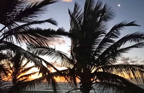 Playa Paraiso House | BEACH FRONT PRIVATE HOUSE WITH 7 BEDROOMS