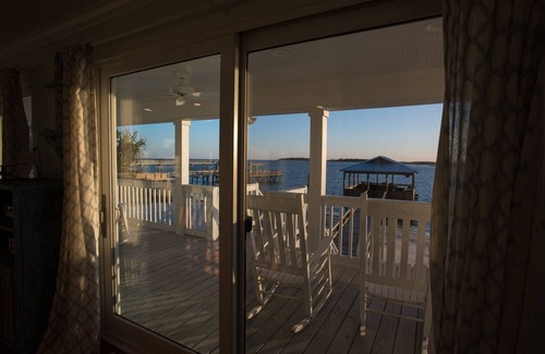 Tybee Island House | Beach Front South End, Designer Decorated, Dream Retreat on Tybee Island!