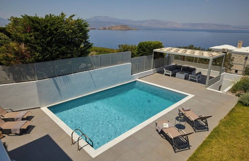 Katakali Villa | Beach front villa with private sea water pool & amazing sea view to Saronic golf