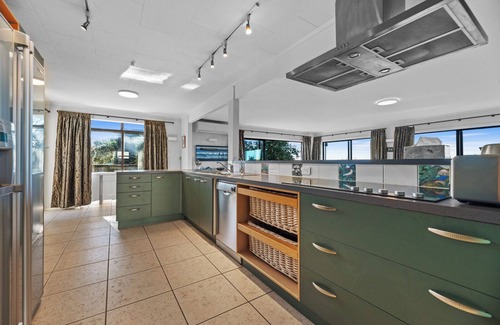 Waihi Beach Cottage | Beach Galore - Waihi Beach Holiday Home
