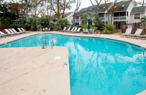 Little River Apartment | Beach Golfer's Nest