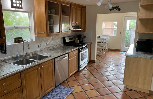 Cayucos House | Beach House, 1 block to beach, walk to town, great outdoor space