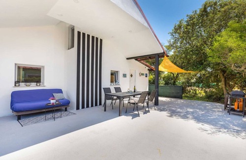 Peroj House | Beach house, 100m from the sea