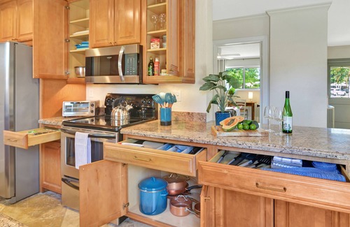 Lighthouse Point House | Beach House 51 - Large Heated Pool - 10min from Beach