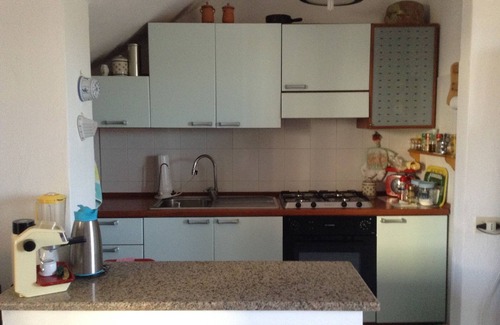 Posada Apartment | Beach house 800 meters from the beach in the medieval village, Family
