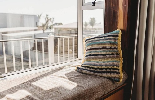 Rewa House | Beach House On Hamblyn - sea views in New Plymouth