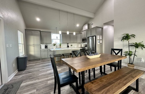 San Luis Beach House | Beach House/Private Pool/2-Min to Beach