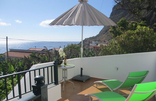 Paul do Mar House | Beach House SUNNY WEST 50 metres from Beach
